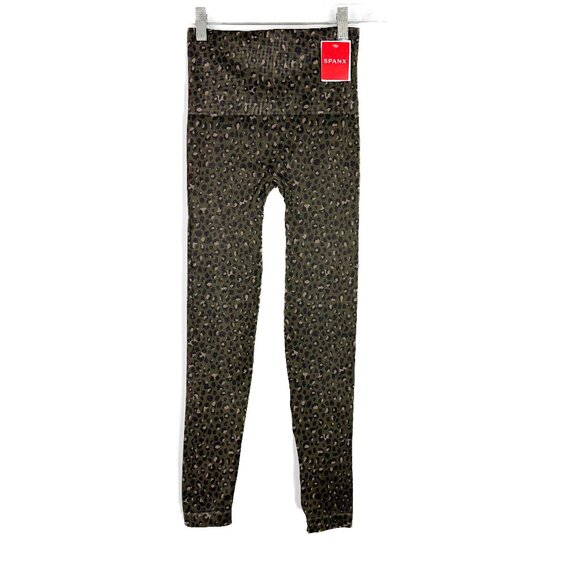 NWT SPANX Look at Me Now Seamless Leggings in Olive Leopard Size Small S NEW - Picture 2 of 10